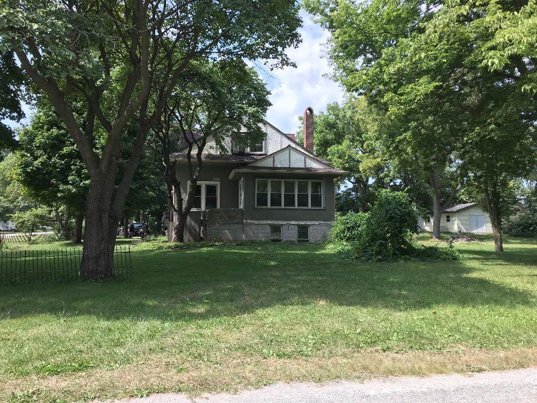 207 Lake Street - Photo 1