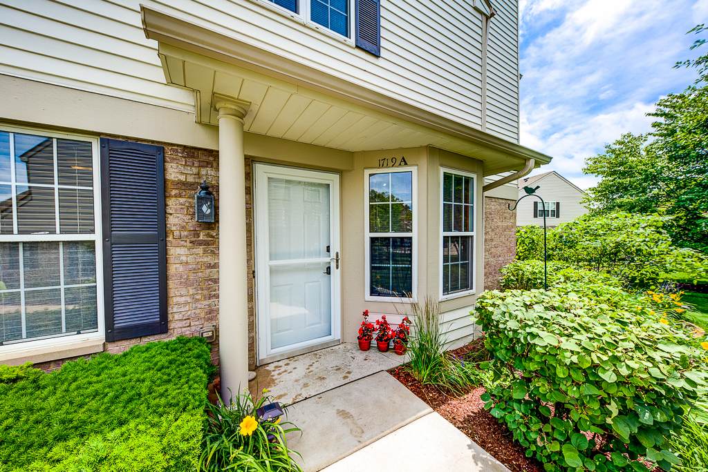 1719 Autumn Avenue - Photo 1
