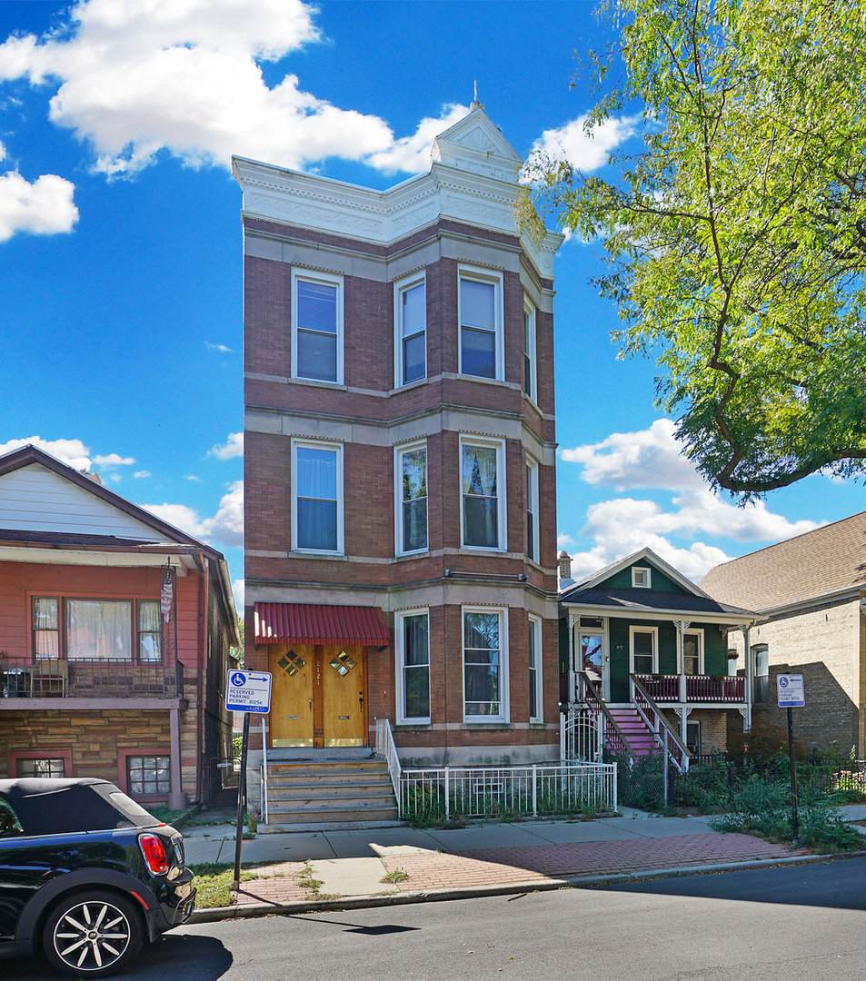 2121 Superior Street - Photo 1