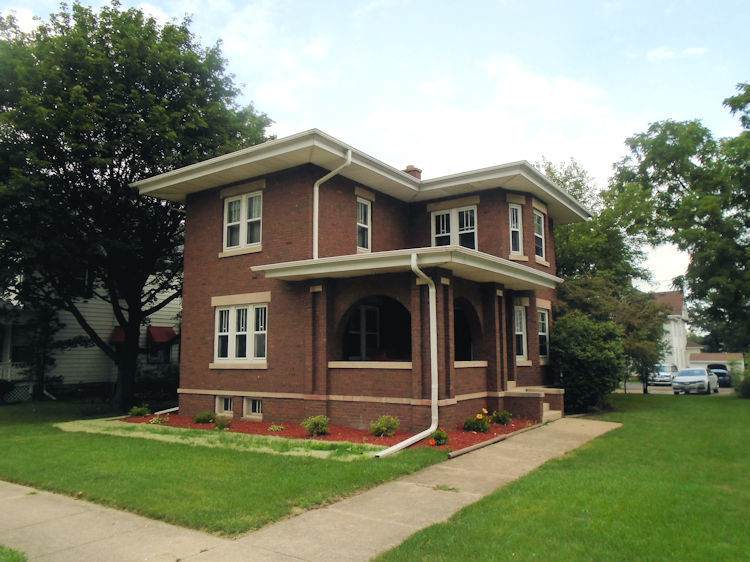 509 7th Street - Photo 1