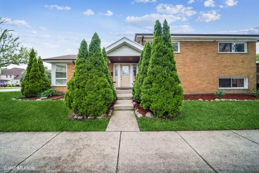 9225 Washington Road - Photo 1