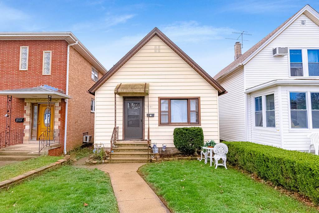 2121 Grove Street - Photo 1