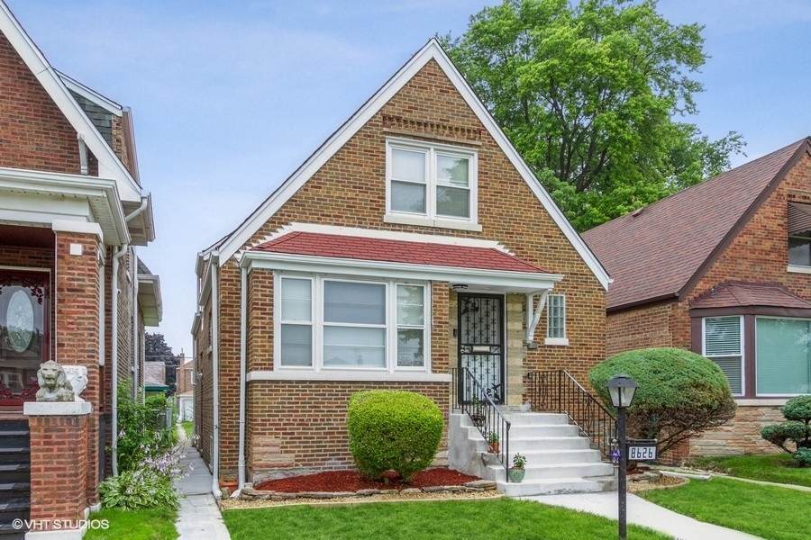 8626 Calumet Avenue - Photo 1