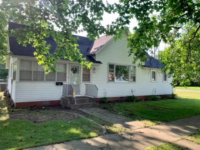 225 Iowa Street - Photo 1