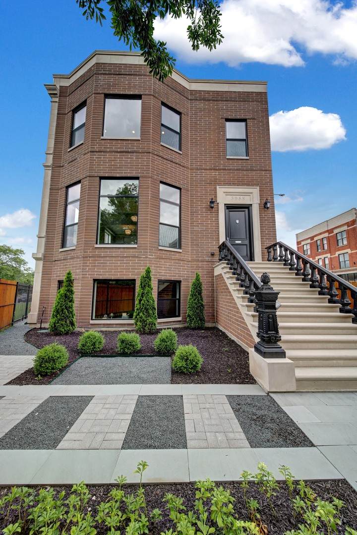 3958 Drexel Boulevard - Photo 1