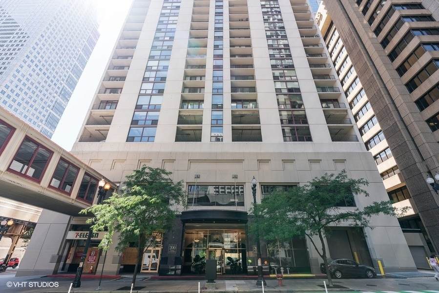 200 Dearborn Street - Photo 1
