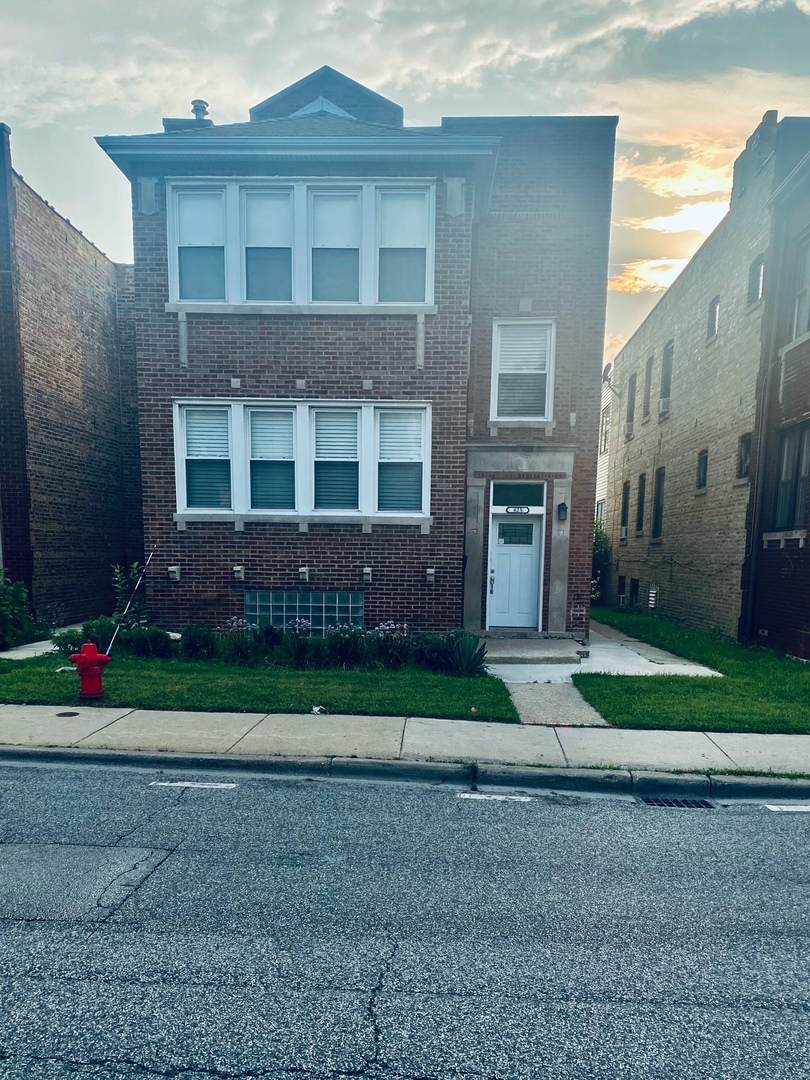 625 Harlem Avenue - Photo 1