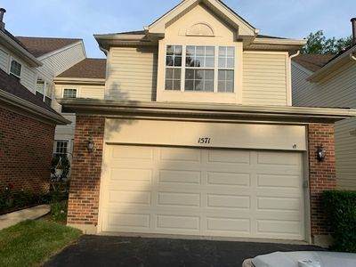 1571 Poplar Creek Drive - Photo 1