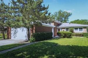 411 Wilshire Drive - Photo 1
