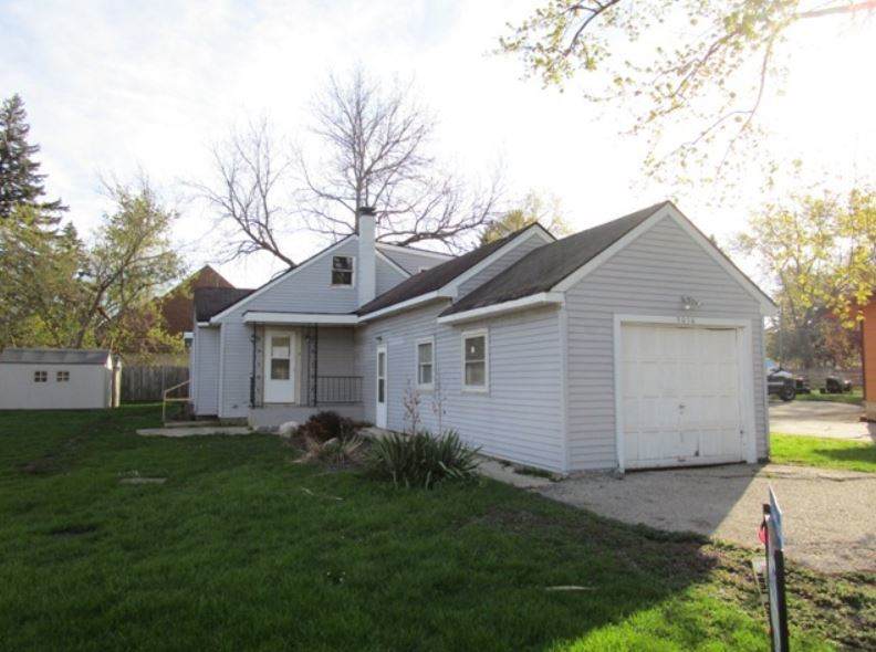 3016 Mary Lane - Photo 1
