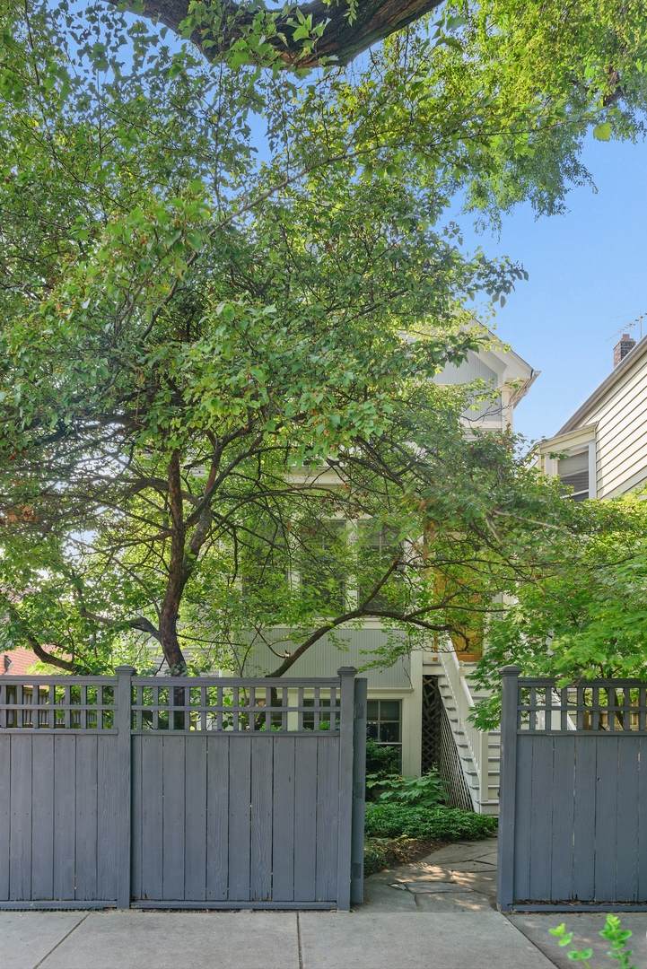 1213 George Street - Photo 1