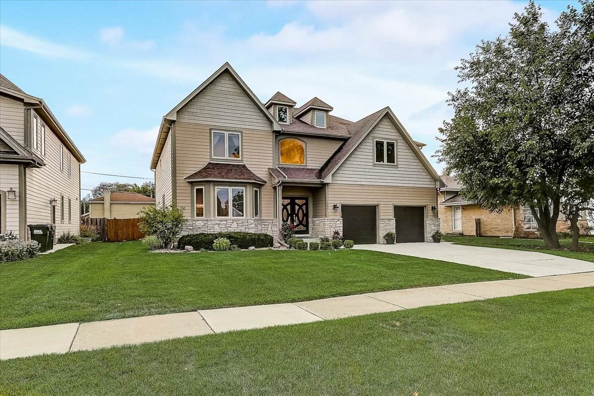 1031 6th Avenue - Photo 1