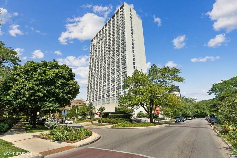 5100 Marine Drive - Photo 1
