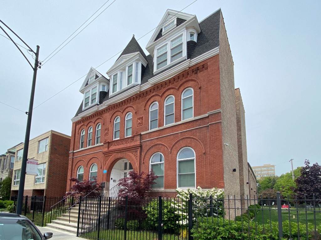 3140 Indiana Avenue - Photo 1