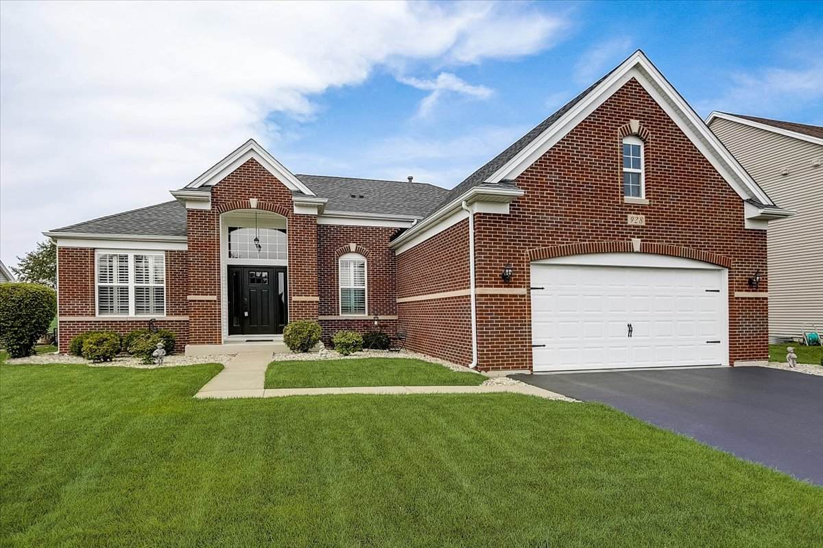 928 Bennett Drive - Photo 1