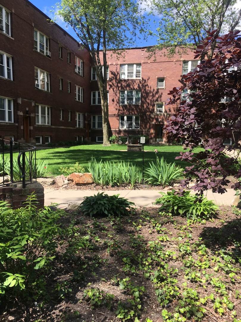 4706 Racine Avenue - Photo 1