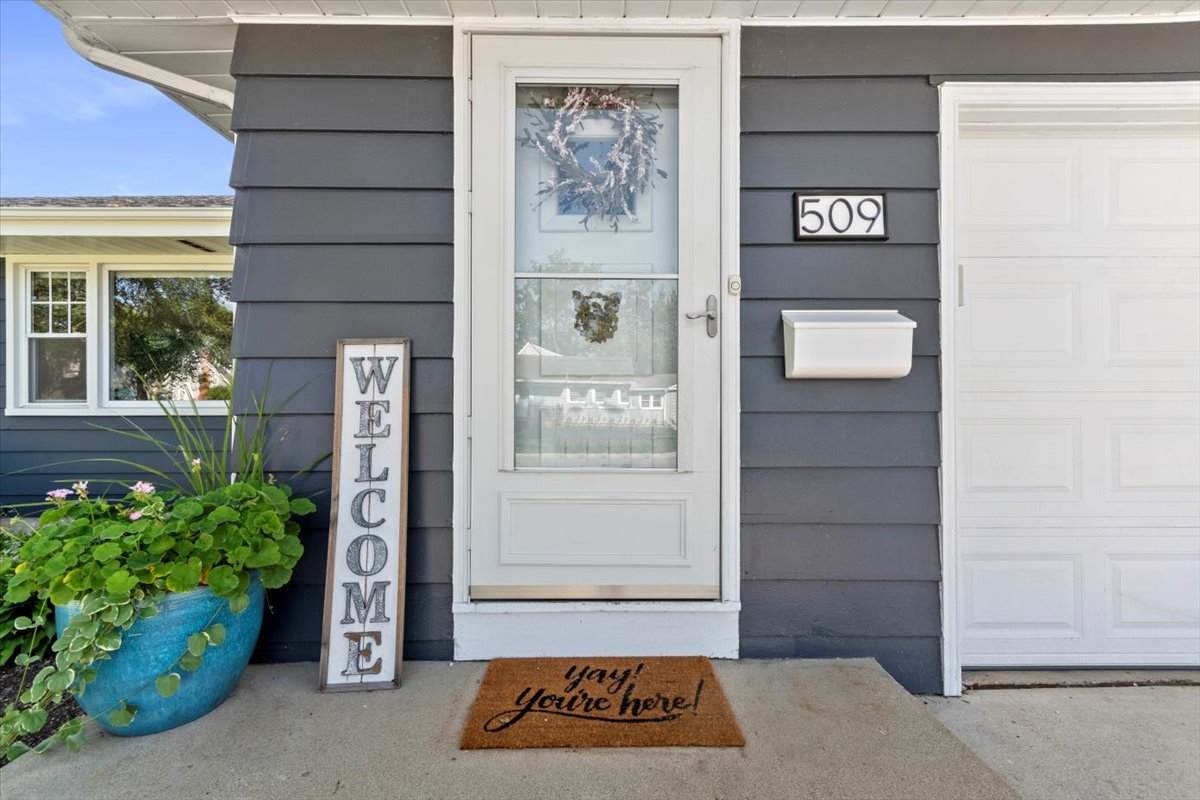 509 Campbell Avenue - Photo 1