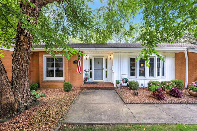 1409 Prospect Avenue - Photo 1
