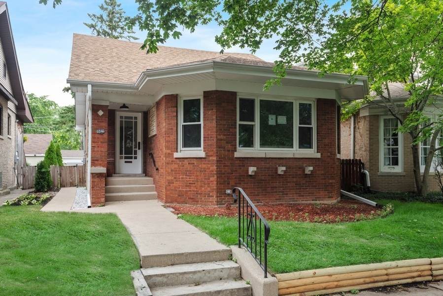 6546 Oshkosh Avenue - Photo 1