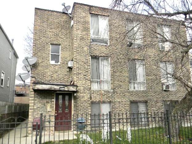 2814 Arthington Street - Photo 1
