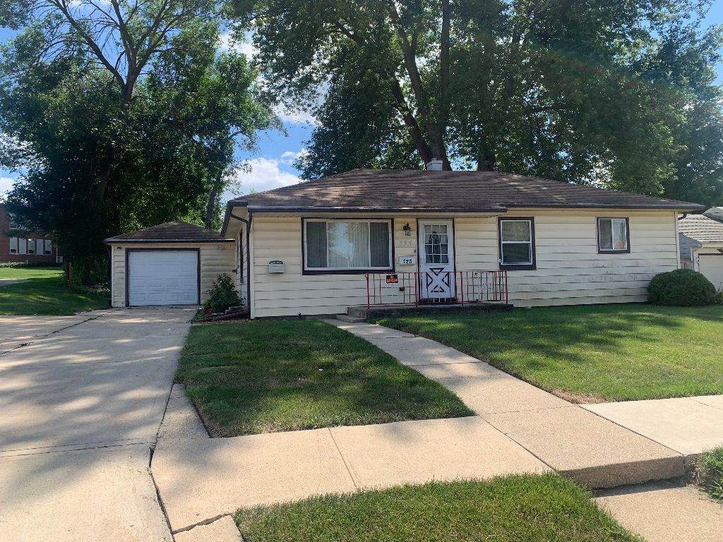 725 Empire Street - Photo 1