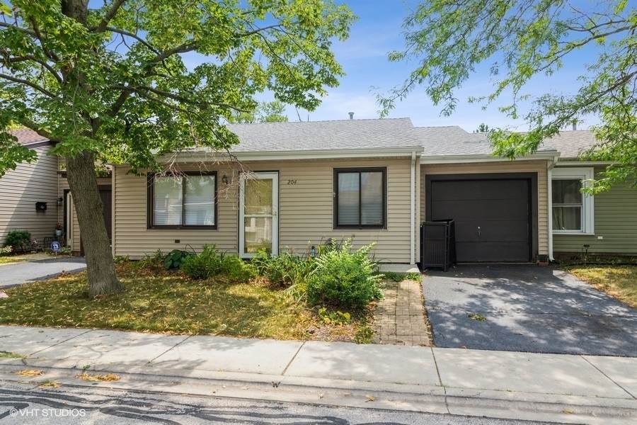 204 Birchwood Drive - Photo 1