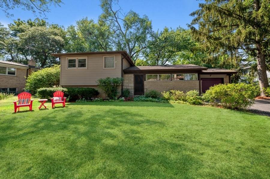 143 Heather Lane - Photo 1