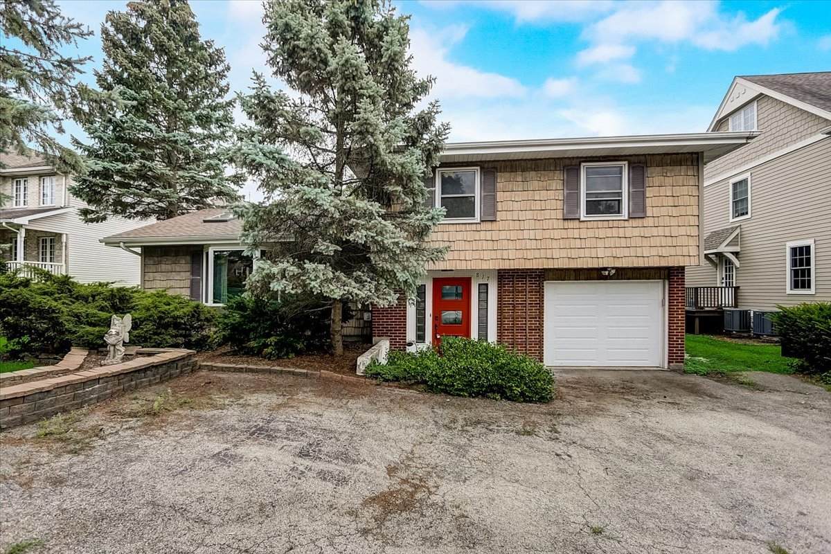 817 Maple Avenue - Photo 1