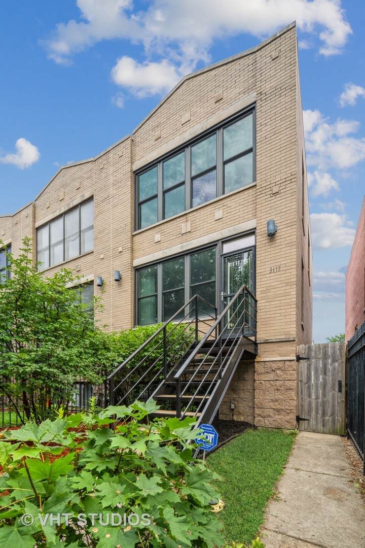 3117 Prairie Avenue - Photo 1