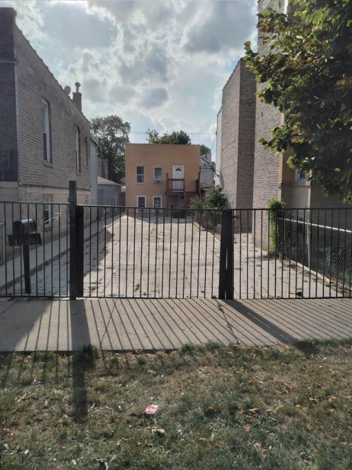 1408 Ridgeway Avenue - Photo 1