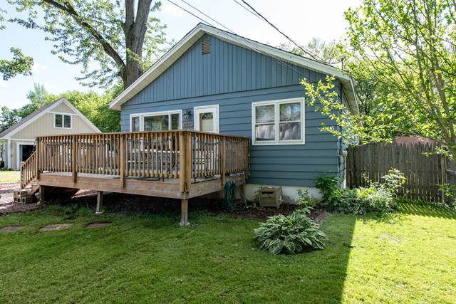 42590 Forest Lane - Photo 1