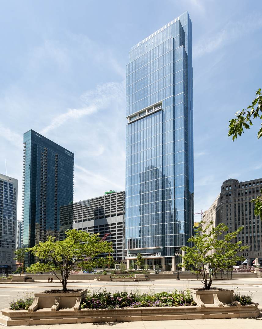 313 Wolf Point Plaza - Photo 1