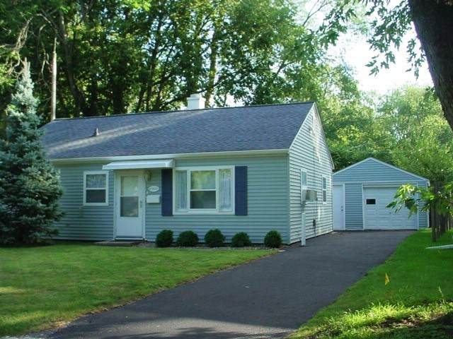 909 Crestwood Drive - Photo 1