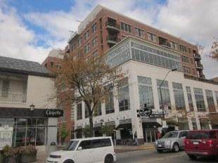 1124 Lake Street - Photo 1