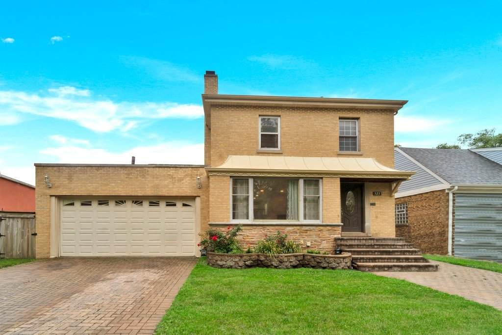 523 Longcommon Road - Photo 1