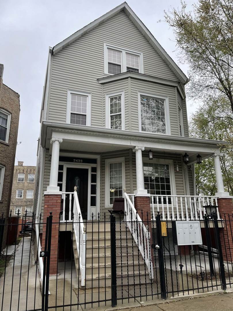 2439 Avers Avenue - Photo 1