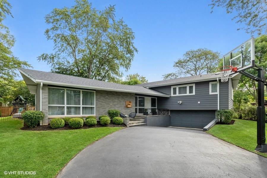 883 Thornapple Lane - Photo 1