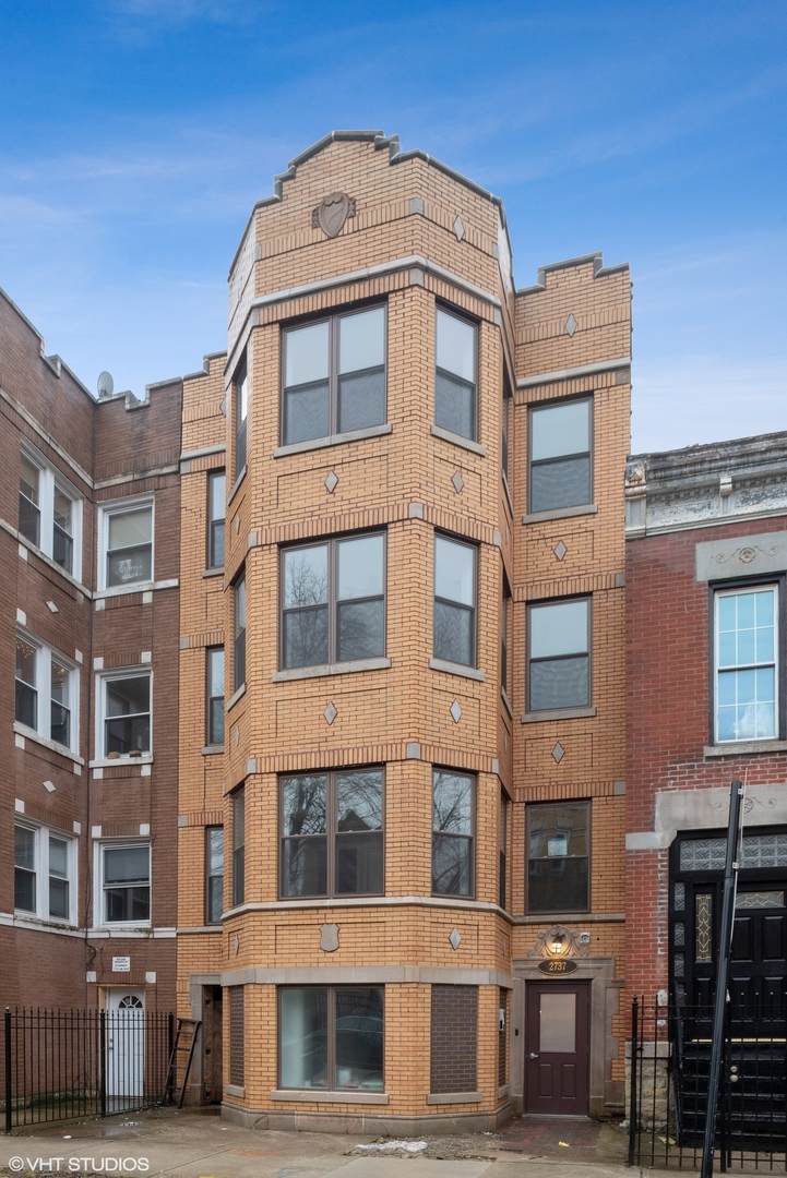 2737 Evergreen Avenue - Photo 1