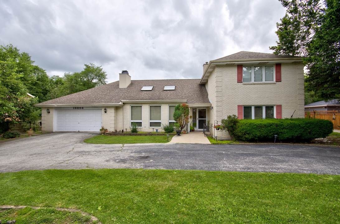 18808 Highland Avenue - Photo 1