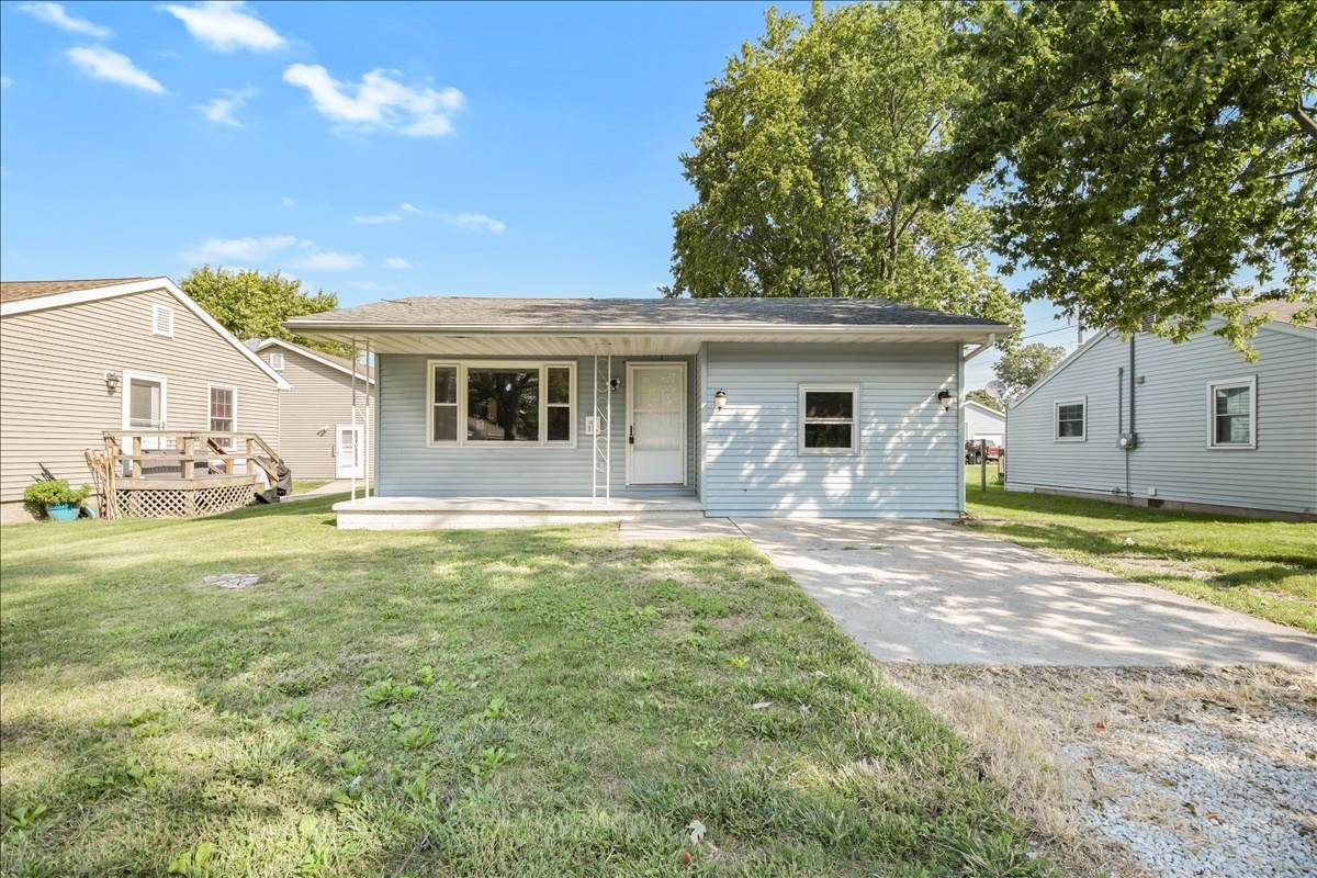 916 Pembroke Street - Photo 1