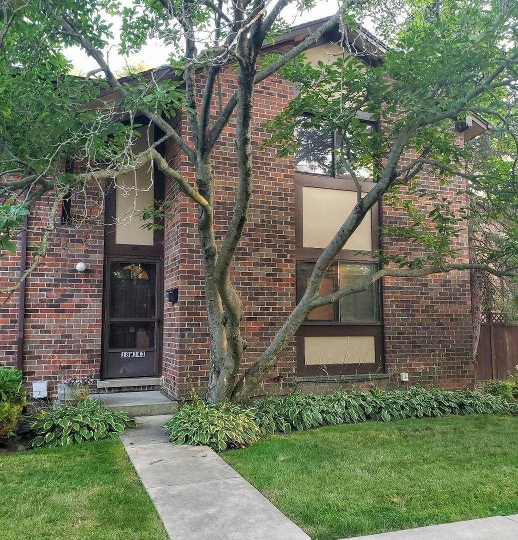 18W143 Standish Lane - Photo 1