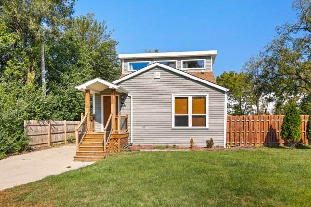 21W635 Lydia Road - Photo 1