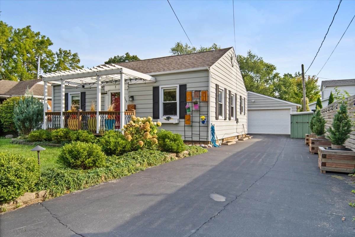 309 Clay Street - Photo 1