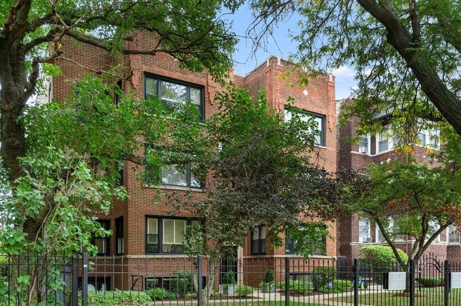 4407 Beacon Street - Photo 1