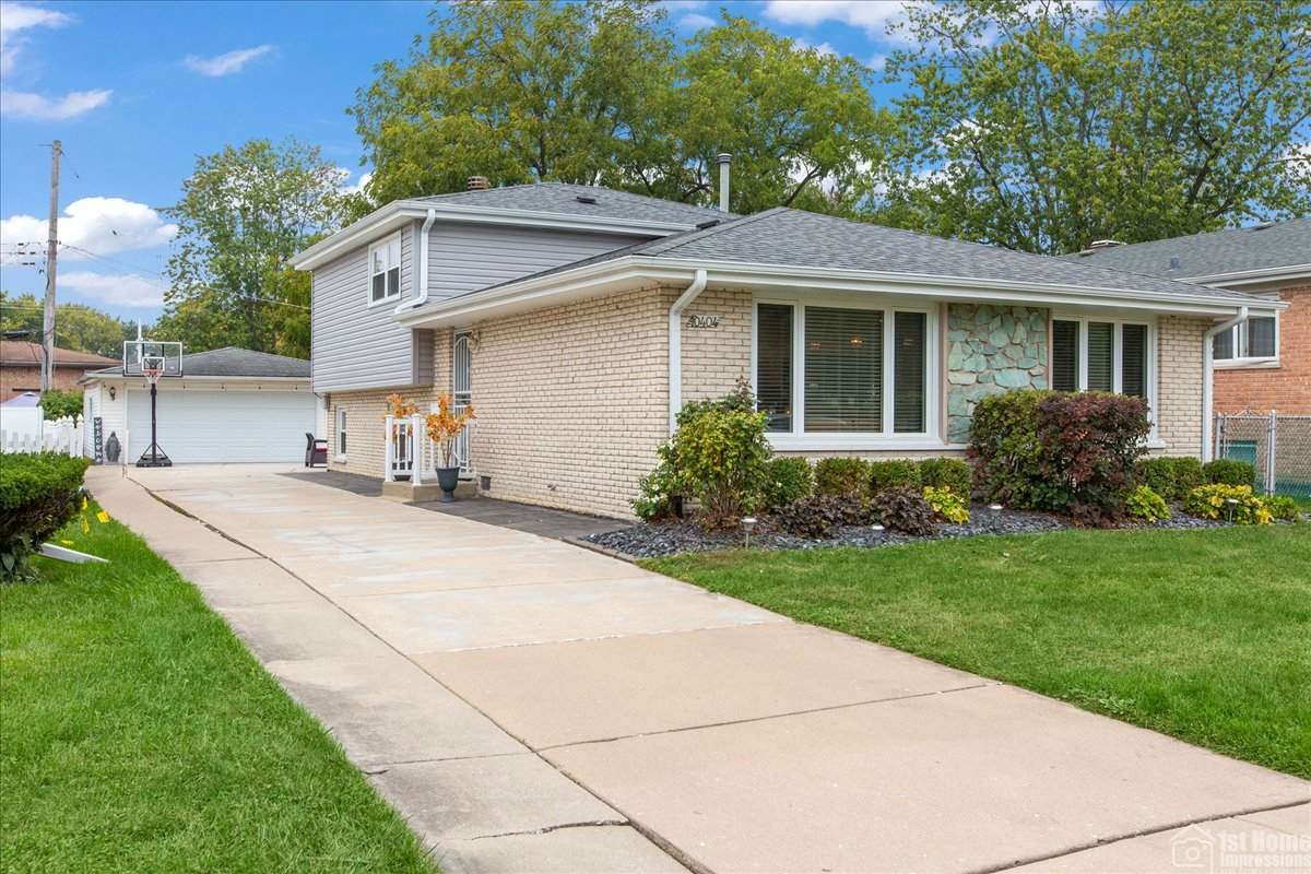 10404 Kolin Avenue - Photo 1