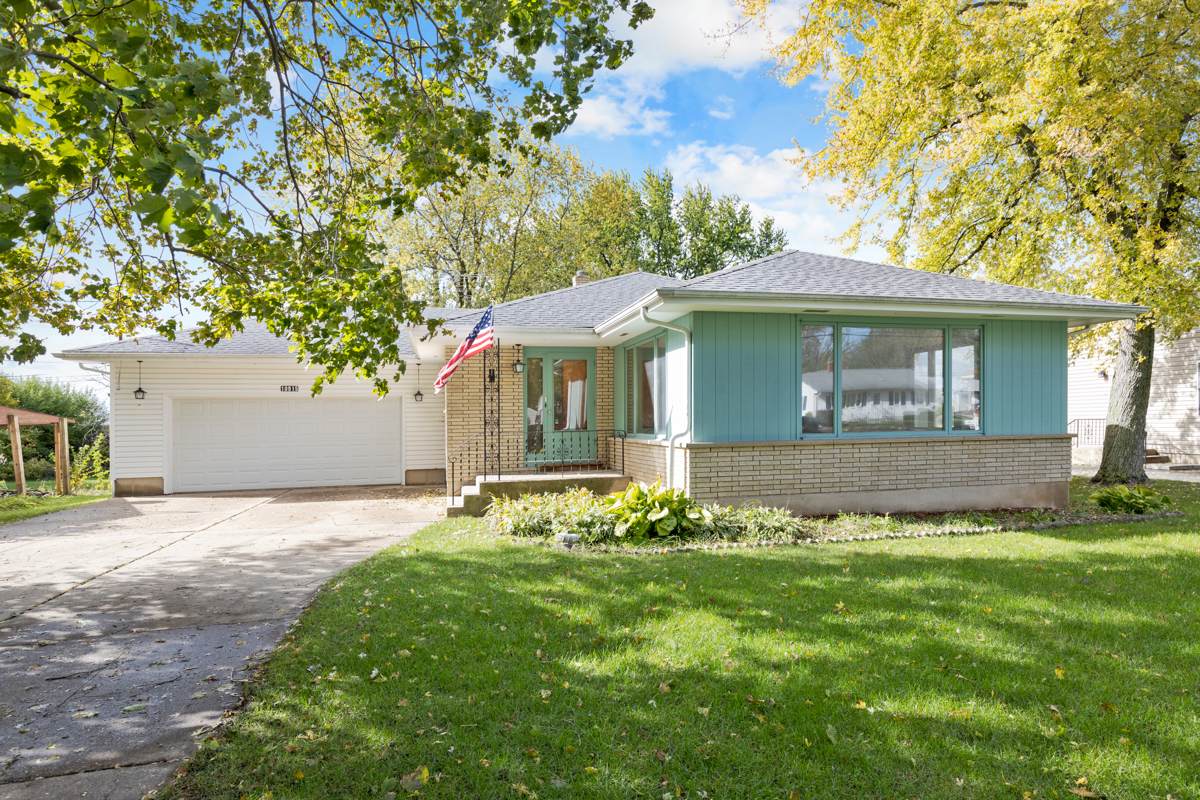 10915 Bonnie Brae Road - Photo 1