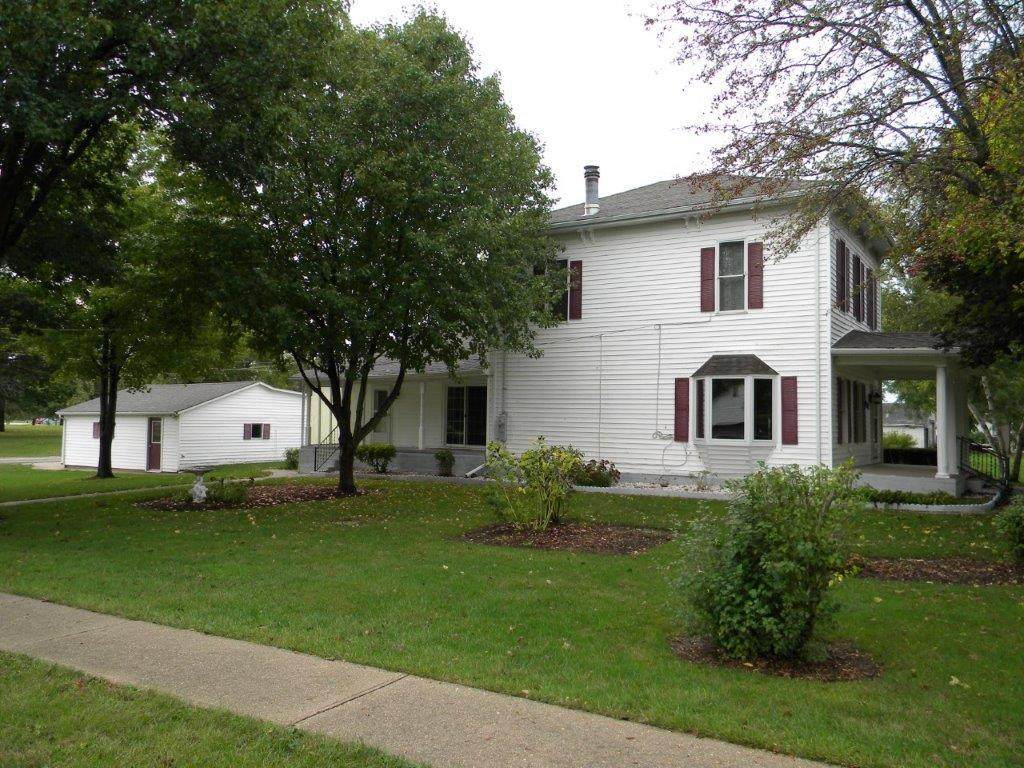 401 4th Avenue - Photo 1