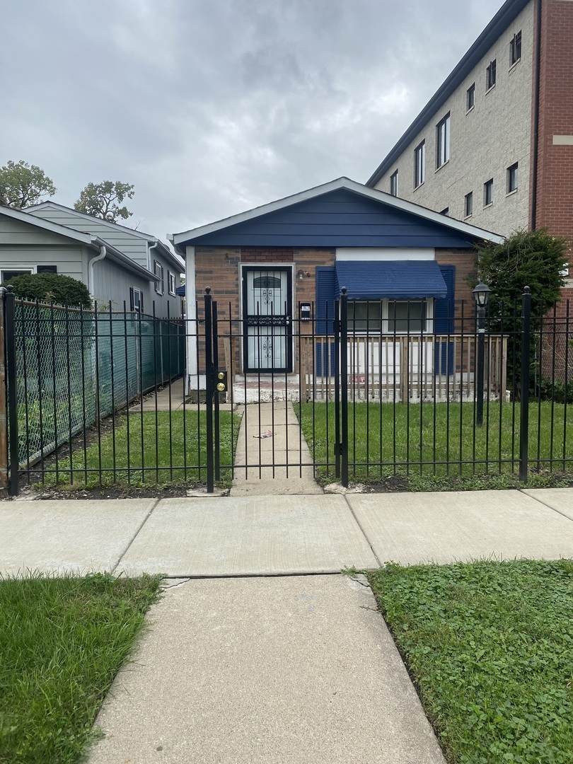 1645 Montvale Avenue - Photo 1