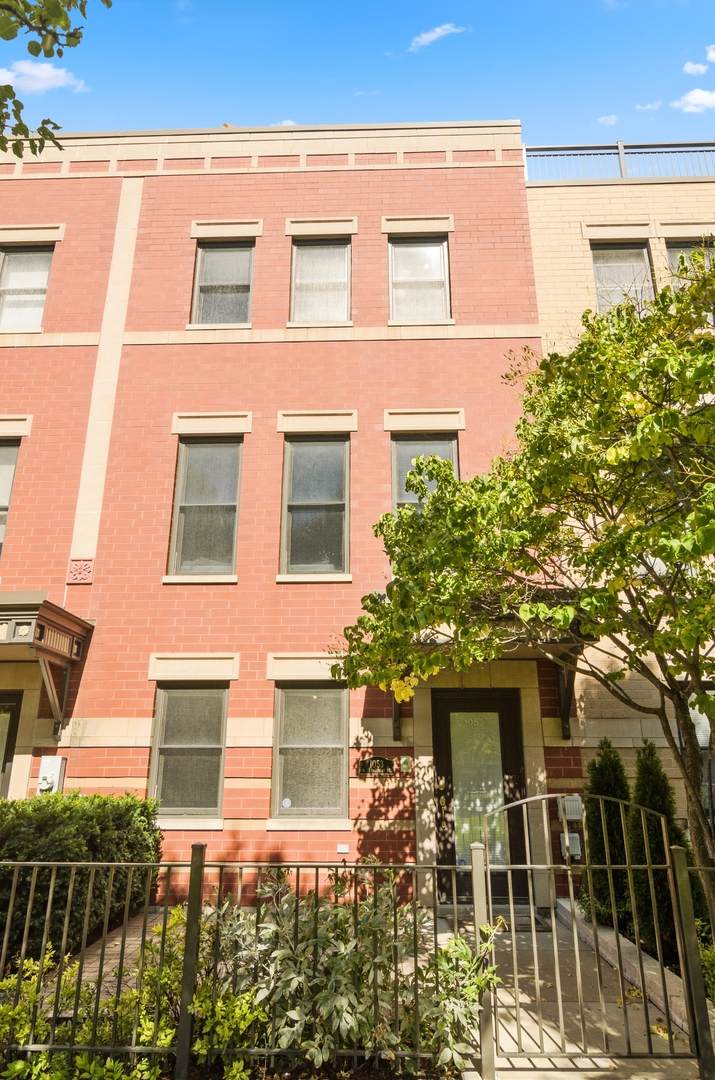 1053 Kingsbury Street - Photo 1