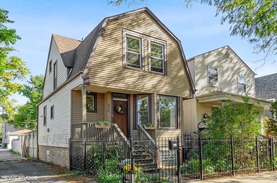 1645 Avers Avenue - Photo 1